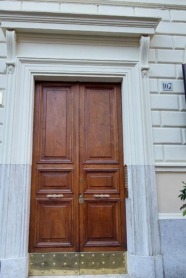 Vis Romae Luxury Apartamento *